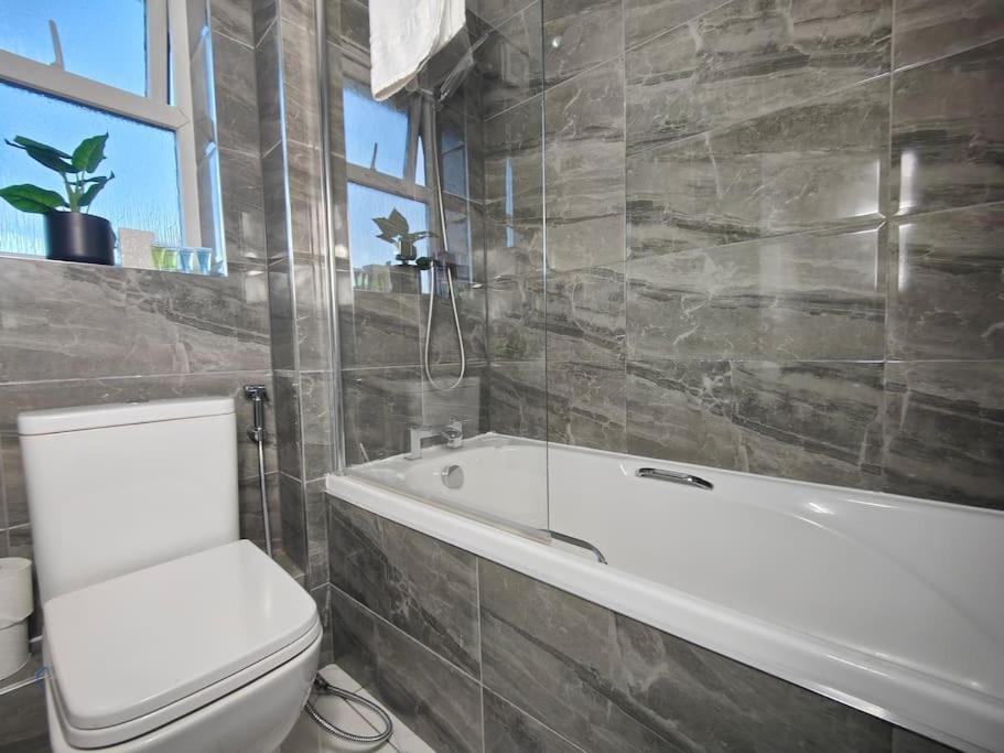 Tyburn Home, Birmingham With Free Parking Exterior foto
